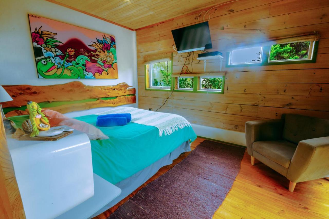 Sirena Insolente Hostel & Suites Pichilemu Buitenkant foto