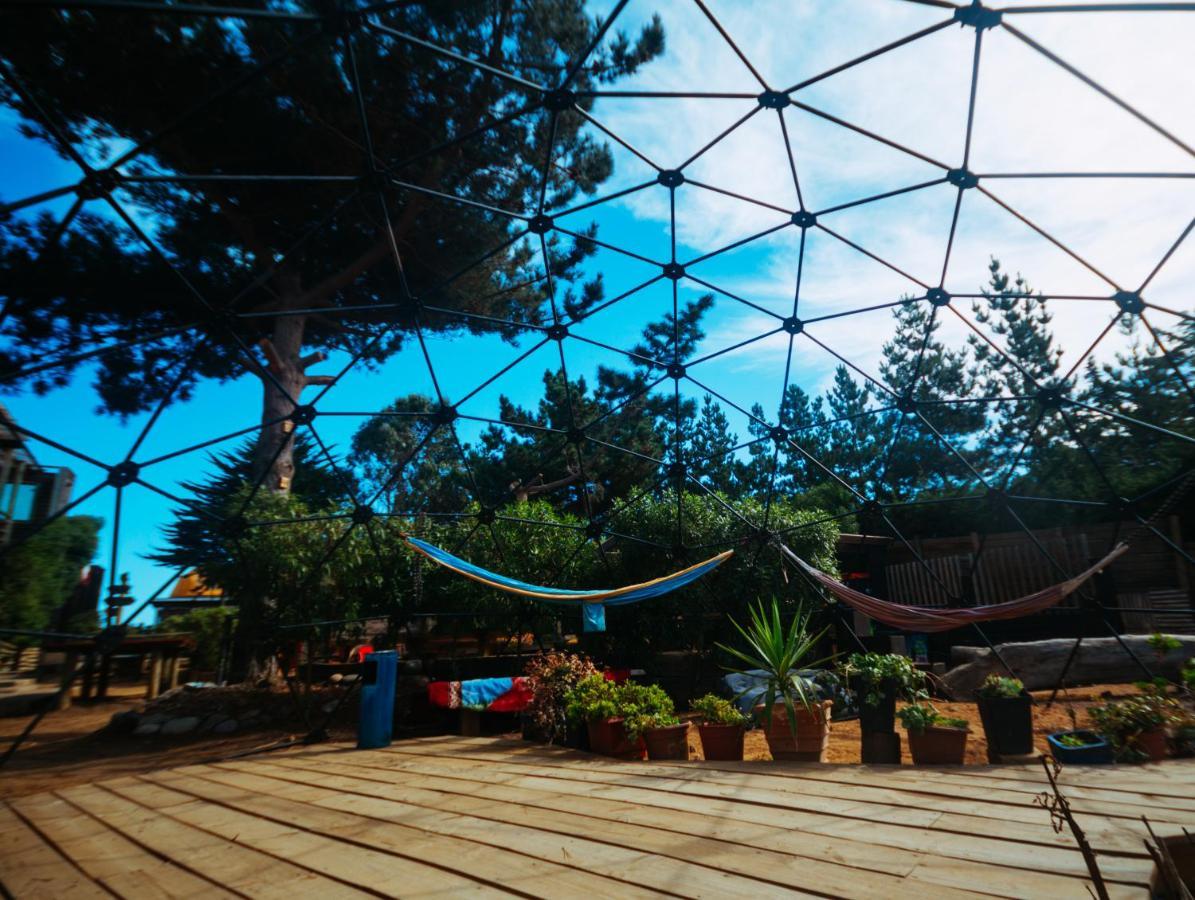 Sirena Insolente Hostel & Suites Pichilemu Buitenkant foto