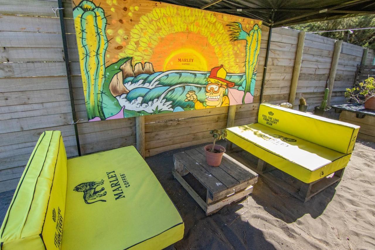 Sirena Insolente Hostel & Suites Pichilemu Buitenkant foto